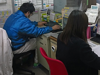 営業所内観